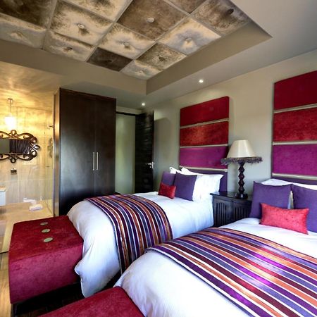 Palala Boutique Game Lodge And Spa Tom Burke Exteriér fotografie