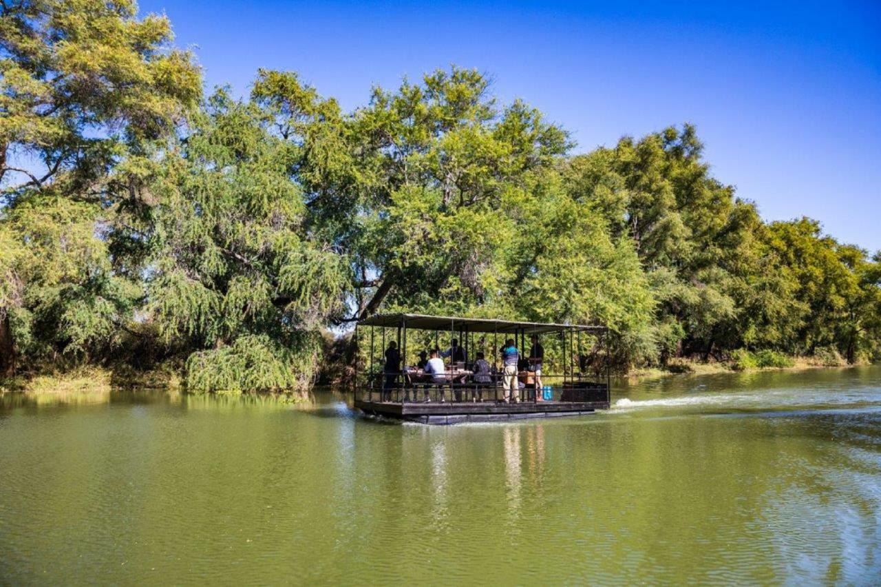 Palala Boutique Game Lodge And Spa Tom Burke Exteriér fotografie