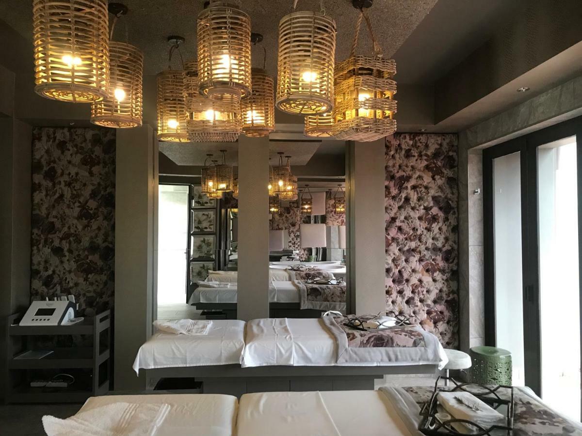 Palala Boutique Game Lodge And Spa Tom Burke Exteriér fotografie